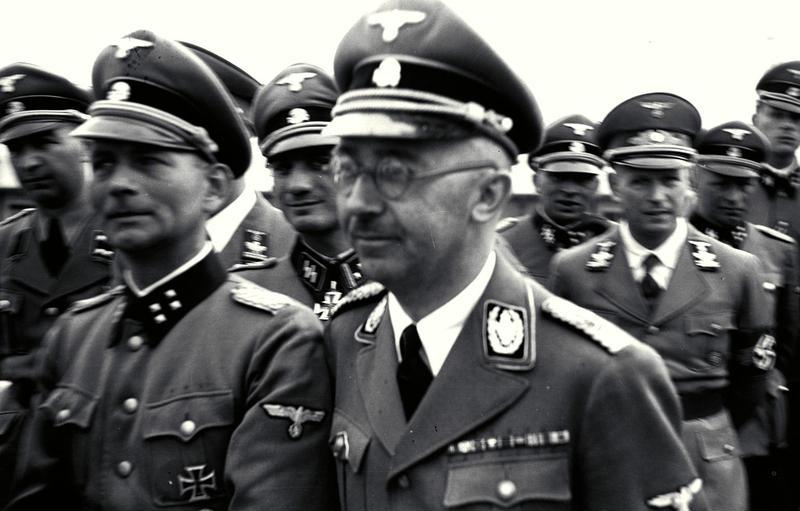 File:Bundesarchiv Bild 192-299, KZ-Mauthausen, Himmlervisite.jpg