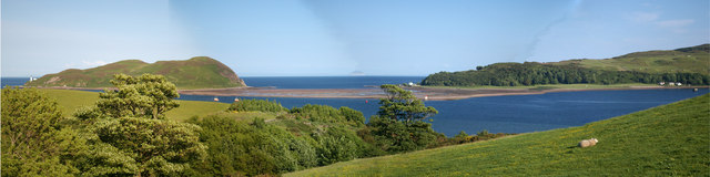 File:Campbeltown Bay Panorama - geograph.org.uk - 863420.jpg