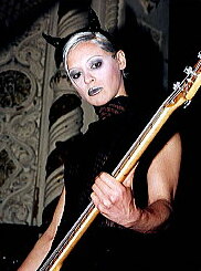 <span class="mw-page-title-main">D'arcy Wretzky</span> American bassist