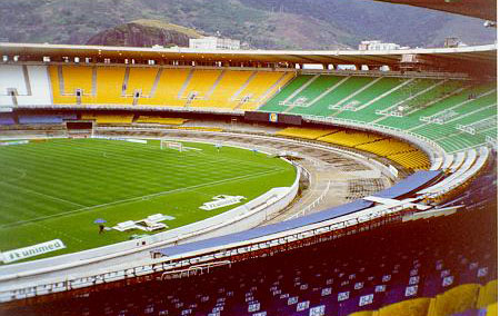 File:EstadioMaracana1.jpg