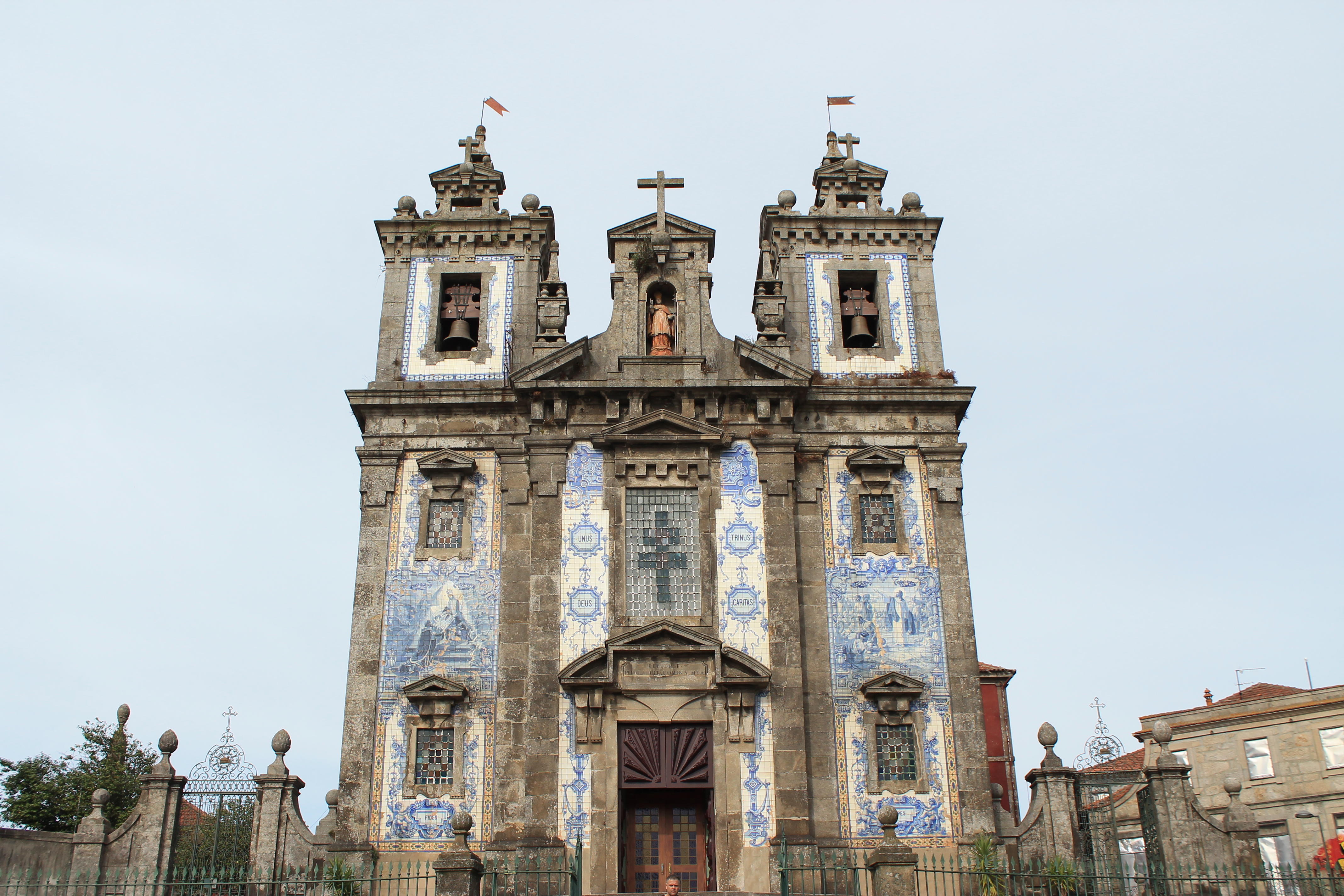 Exterior view of Igreja de Santo Ildefonso 02