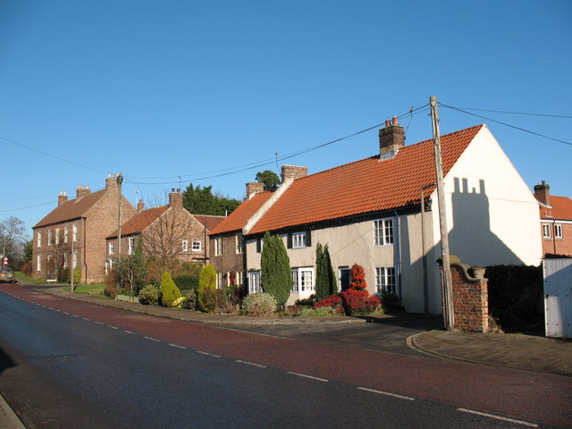 File:Front Street Topcliffe - geograph.org.uk - 324849.jpg