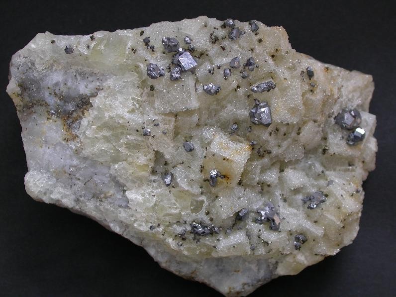 File:Galena-Quartz-Fluorite-184257.jpg