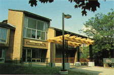 File:Holland International Living Centre, Cornell North Campus (2000).jpg