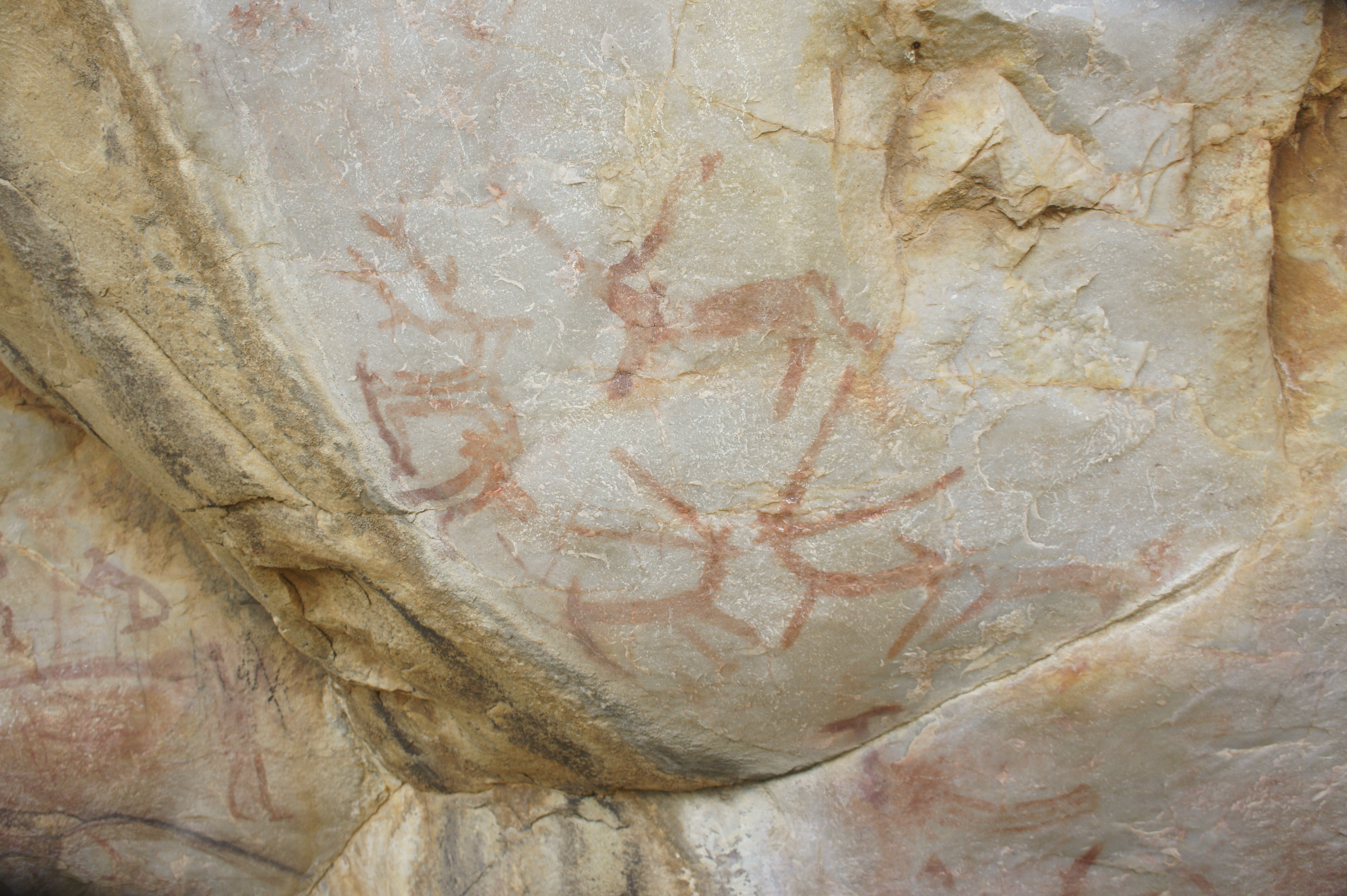 Ketavaram_rock_paintings.JPG