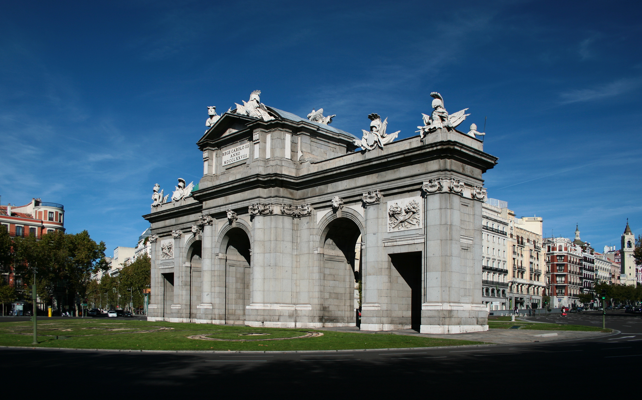 Cuanto cuesta una puerta de entrada