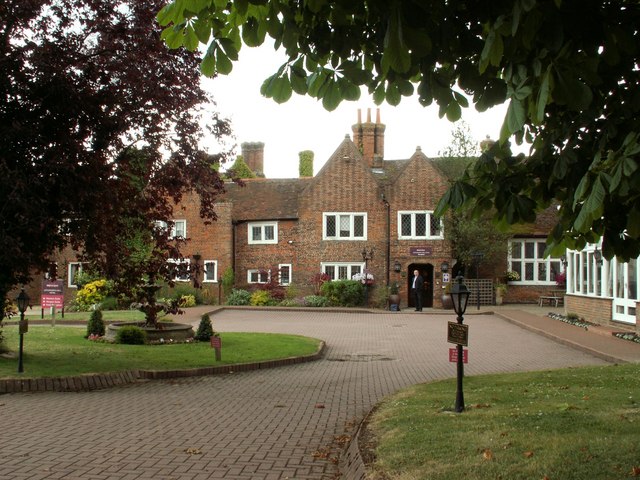 File:Letchworth Hall Hotel - geograph.org.uk - 1351707.jpg