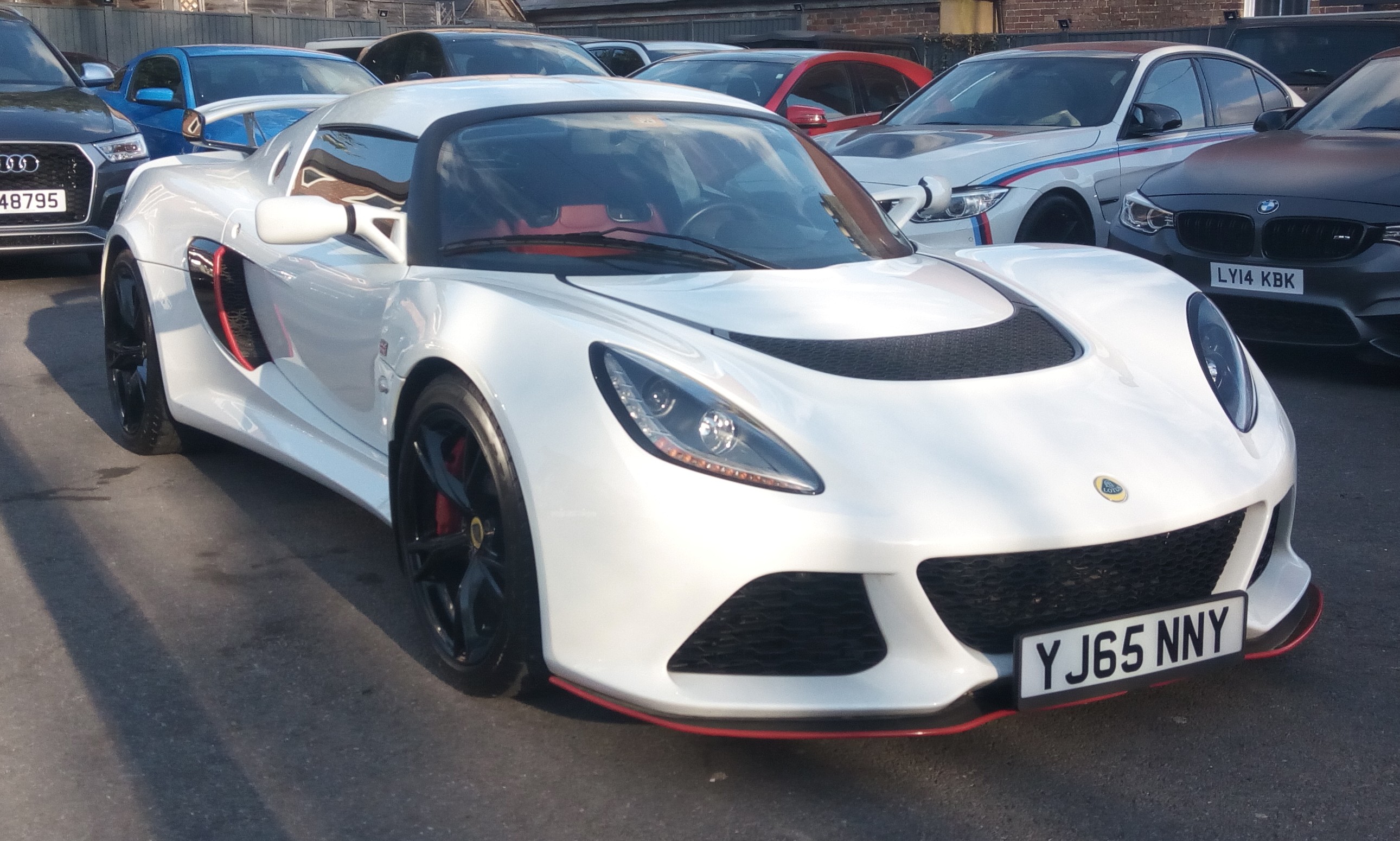 Lotus exige вид спереди