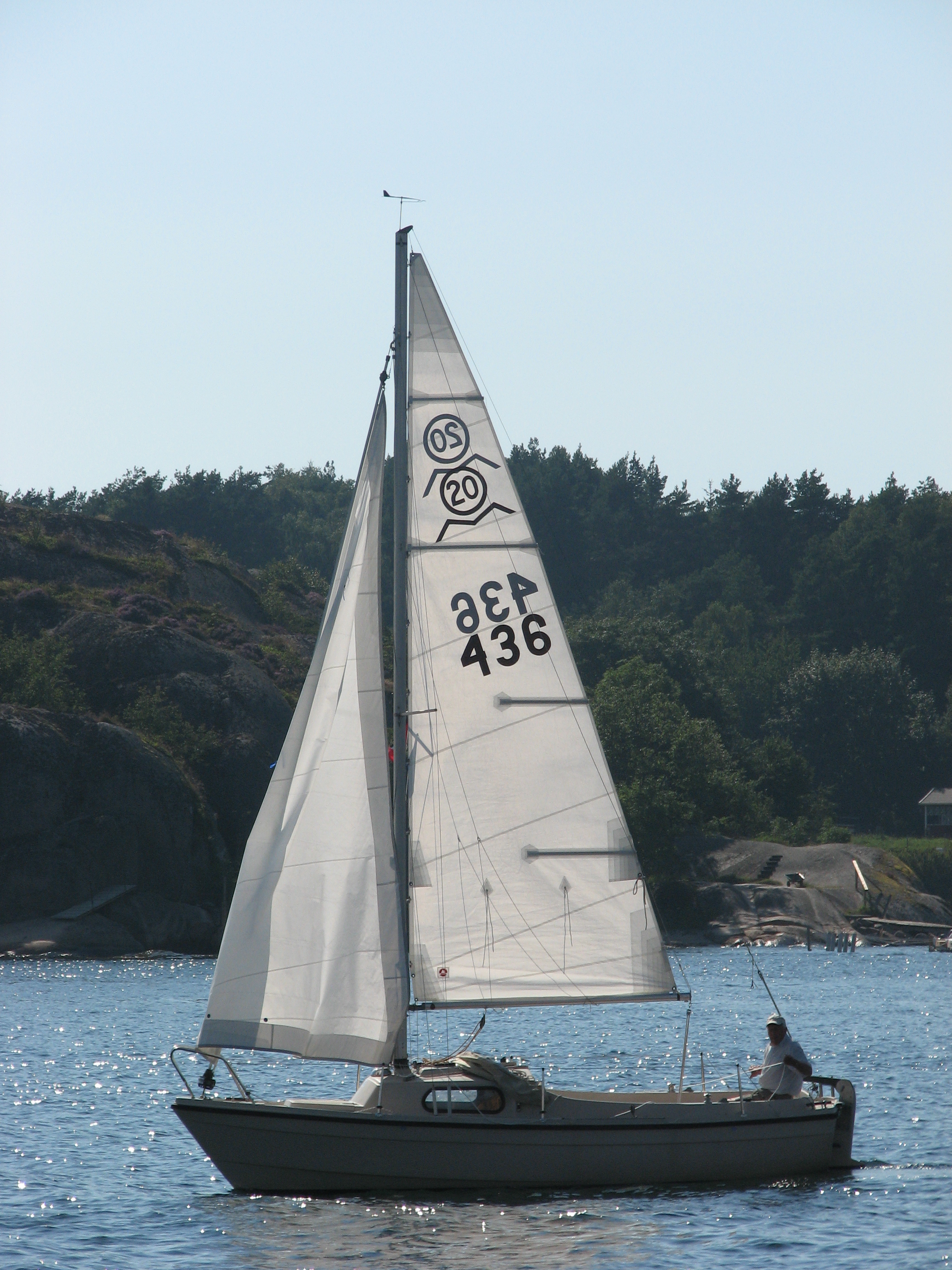 File:Marieholm MS20 Sailboat.jpg - Wikimedia Commons