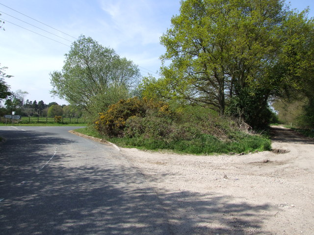 File:New and old roads - geograph.org.uk - 406528.jpg