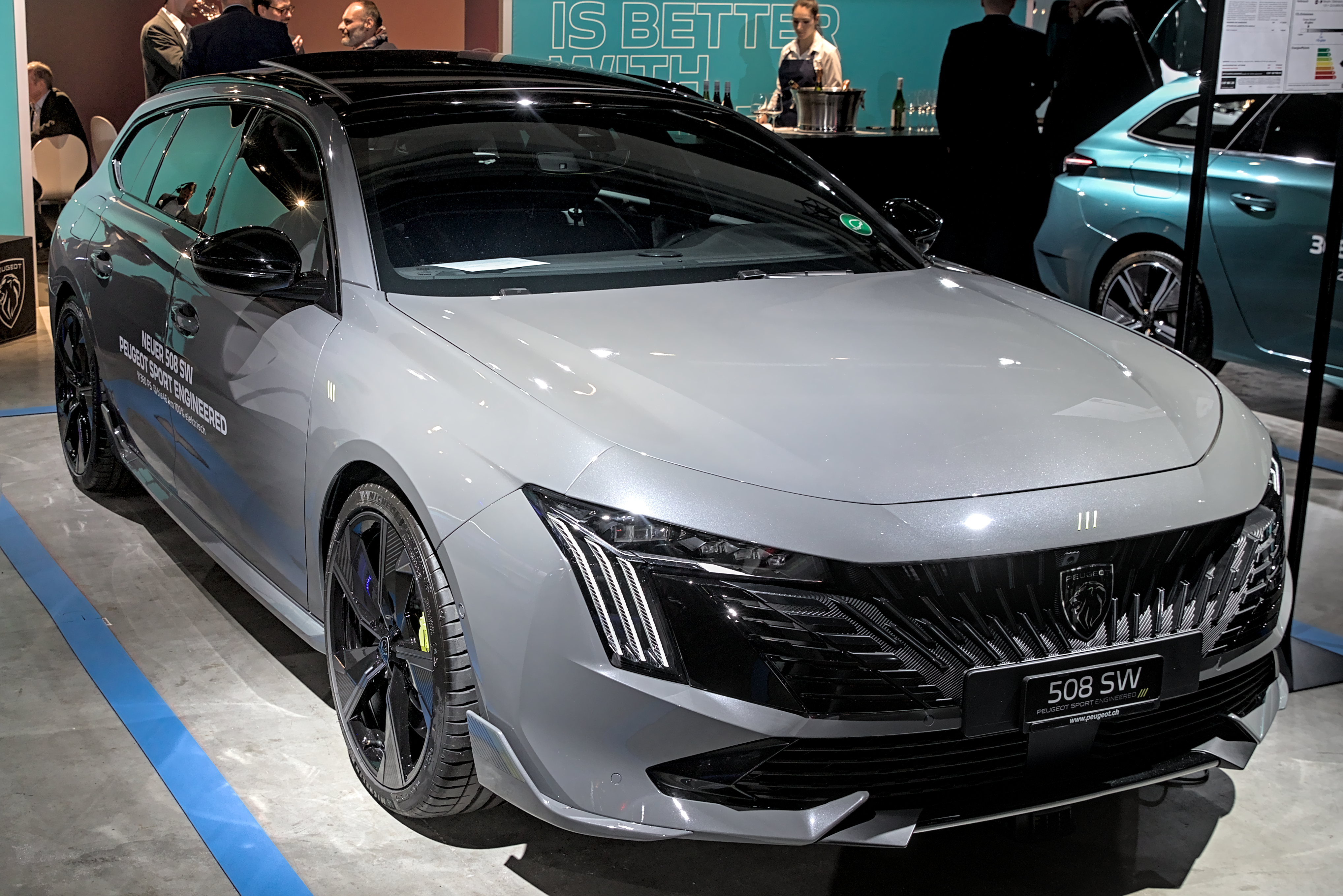 File:Peugeot 508 SW Peugeot Sport Engineered.jpg - Wikipedia