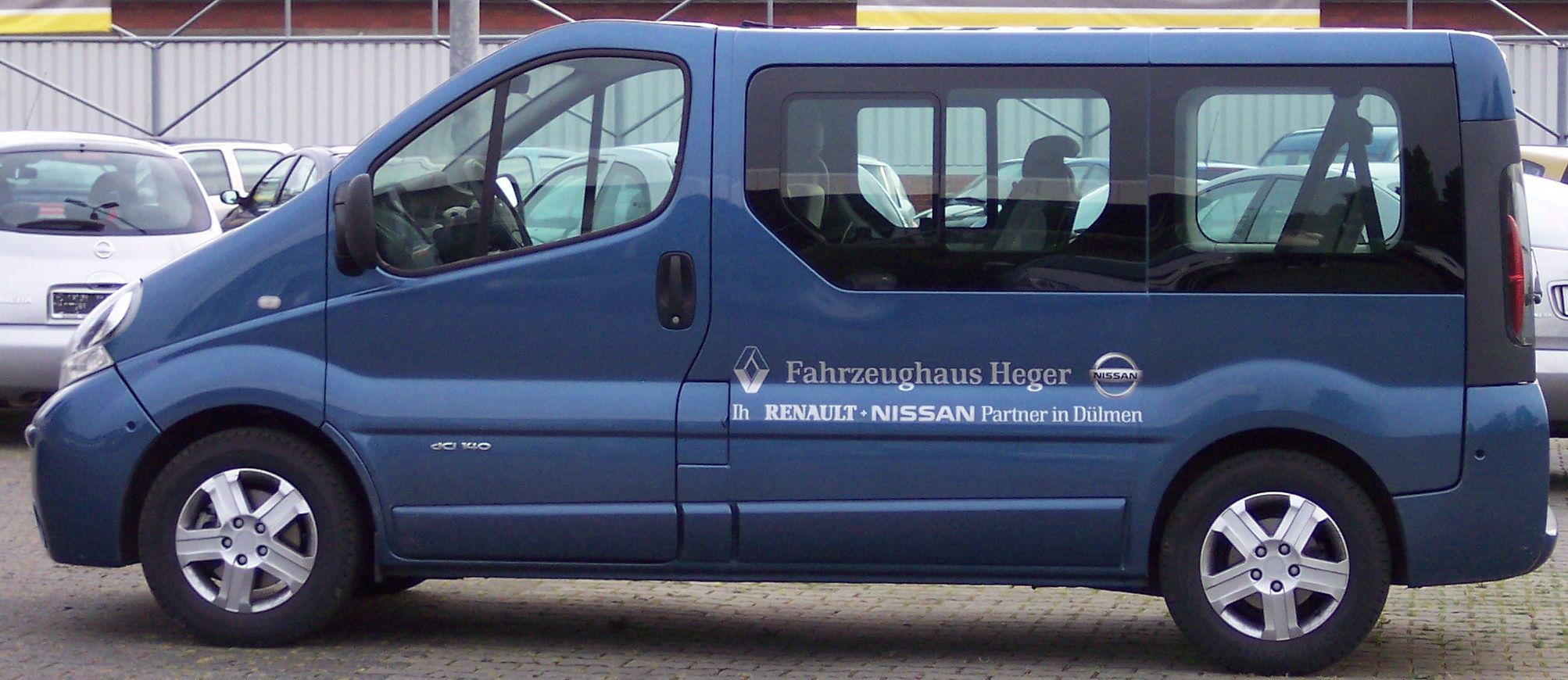 File:Renault Trafic II rear 20080120.jpg - Wikimedia Commons
