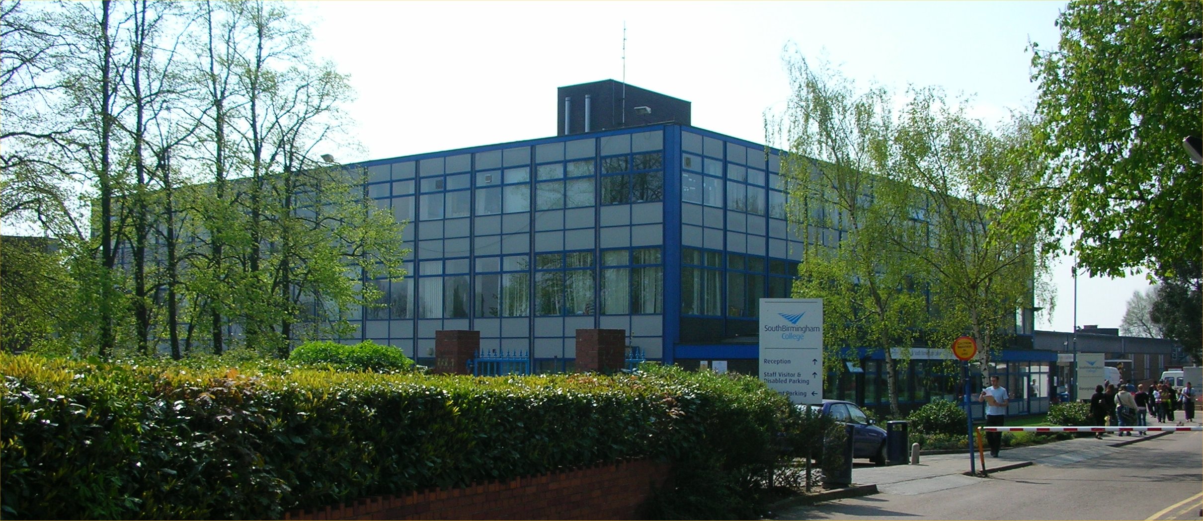 Колледж городской инфраструктуры. Сити колледж. South and City College Birmingham. Hall Green Birmingham. City College Thessaloniki.