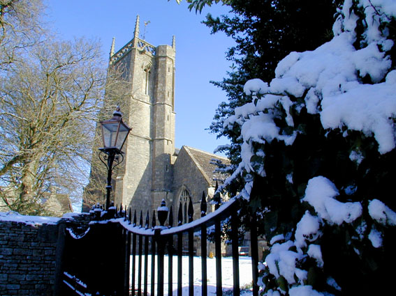 File:St. Mary the Virgin Church, Marshfield - geograph.org.uk - 475635.jpg