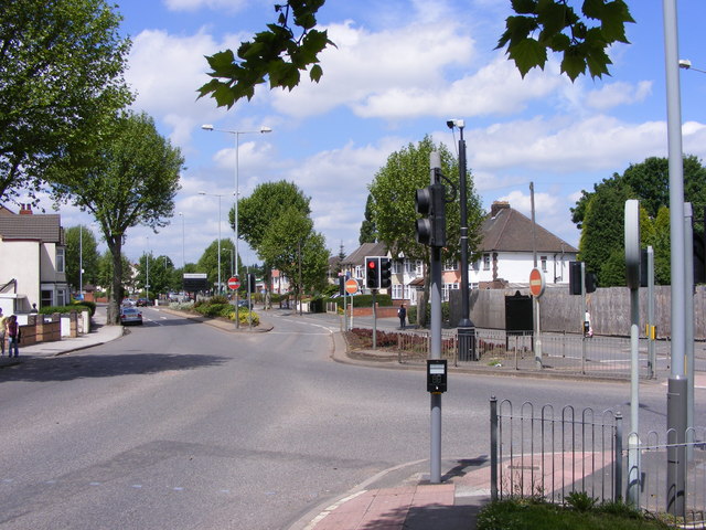 File:The Three Islands - geograph.org.uk - 830589.jpg