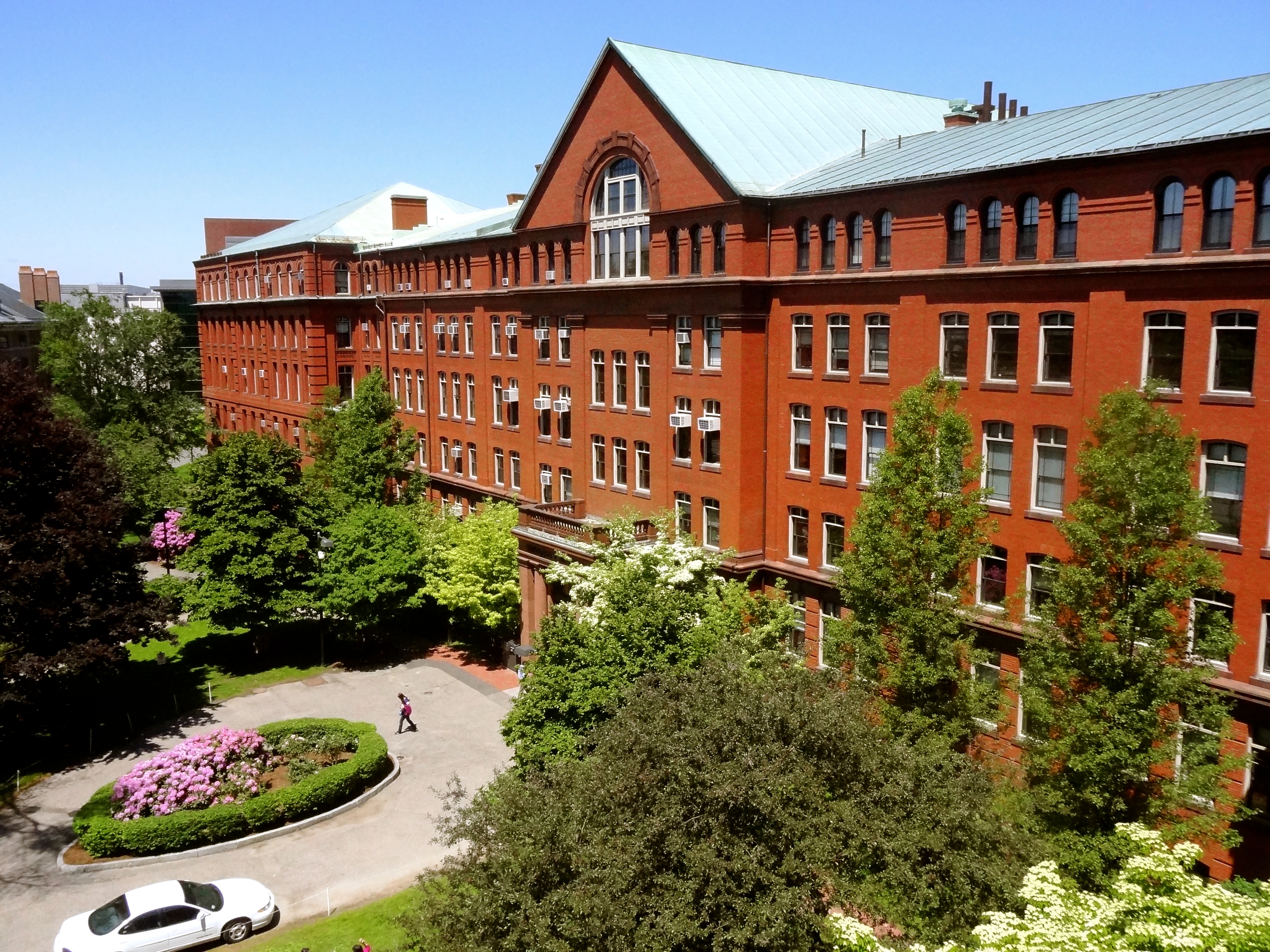 Harvard university cambridge. Гарвардский университет (Harvard University), США. Гарвардский университет кампус. Гарвард университет 1636. Harvard University Кембридж, штат Массачусетс, США.