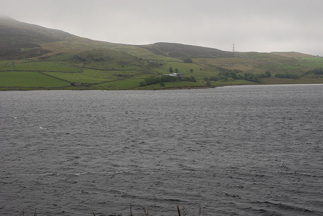 File:View across Llyn Celyn - geograph.org.uk - 1324908.jpg