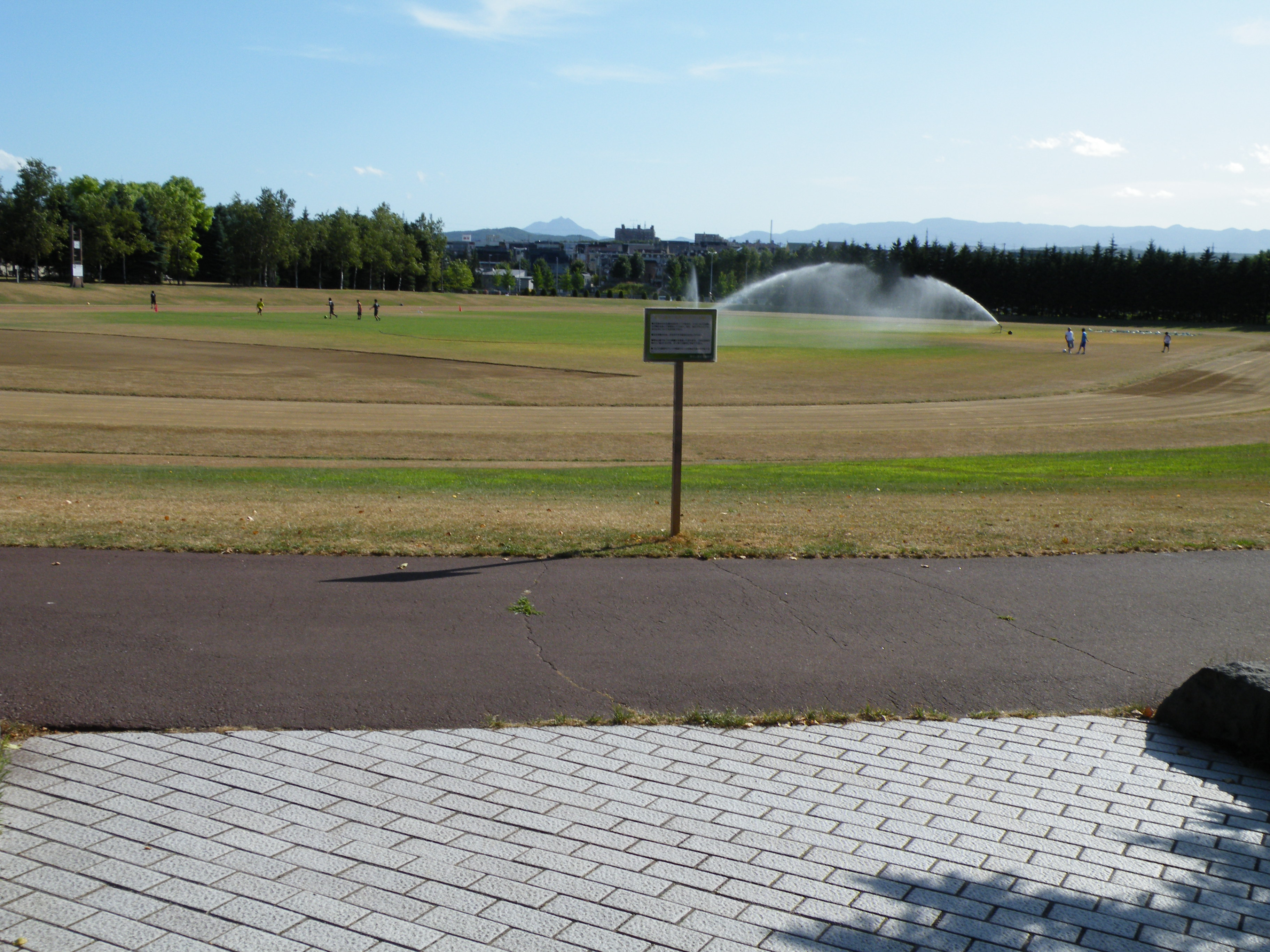 File 厚別公園 補助競技場 Jpg Wikimedia Commons