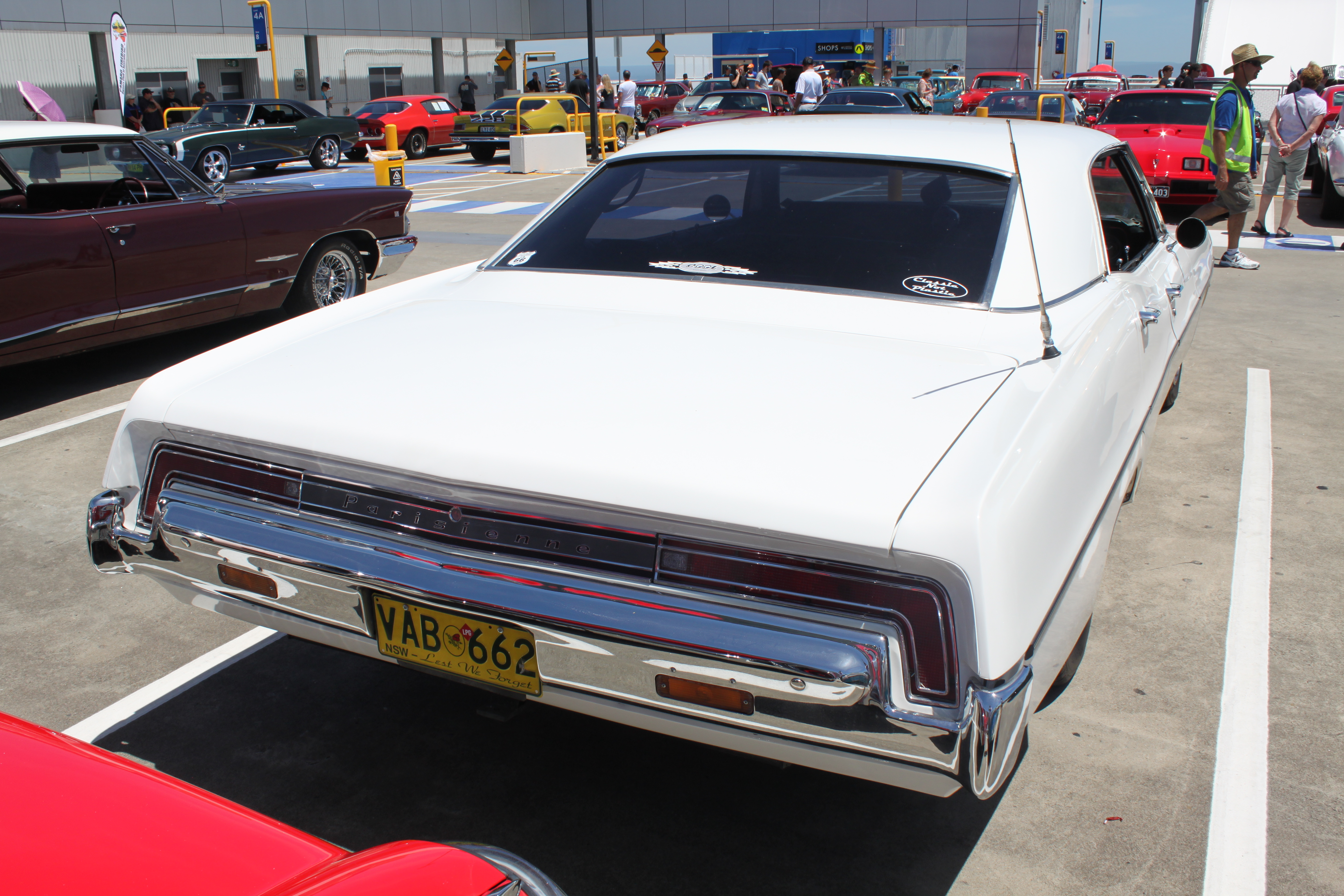 Pontiac Parisienne Lakers Edition 1966