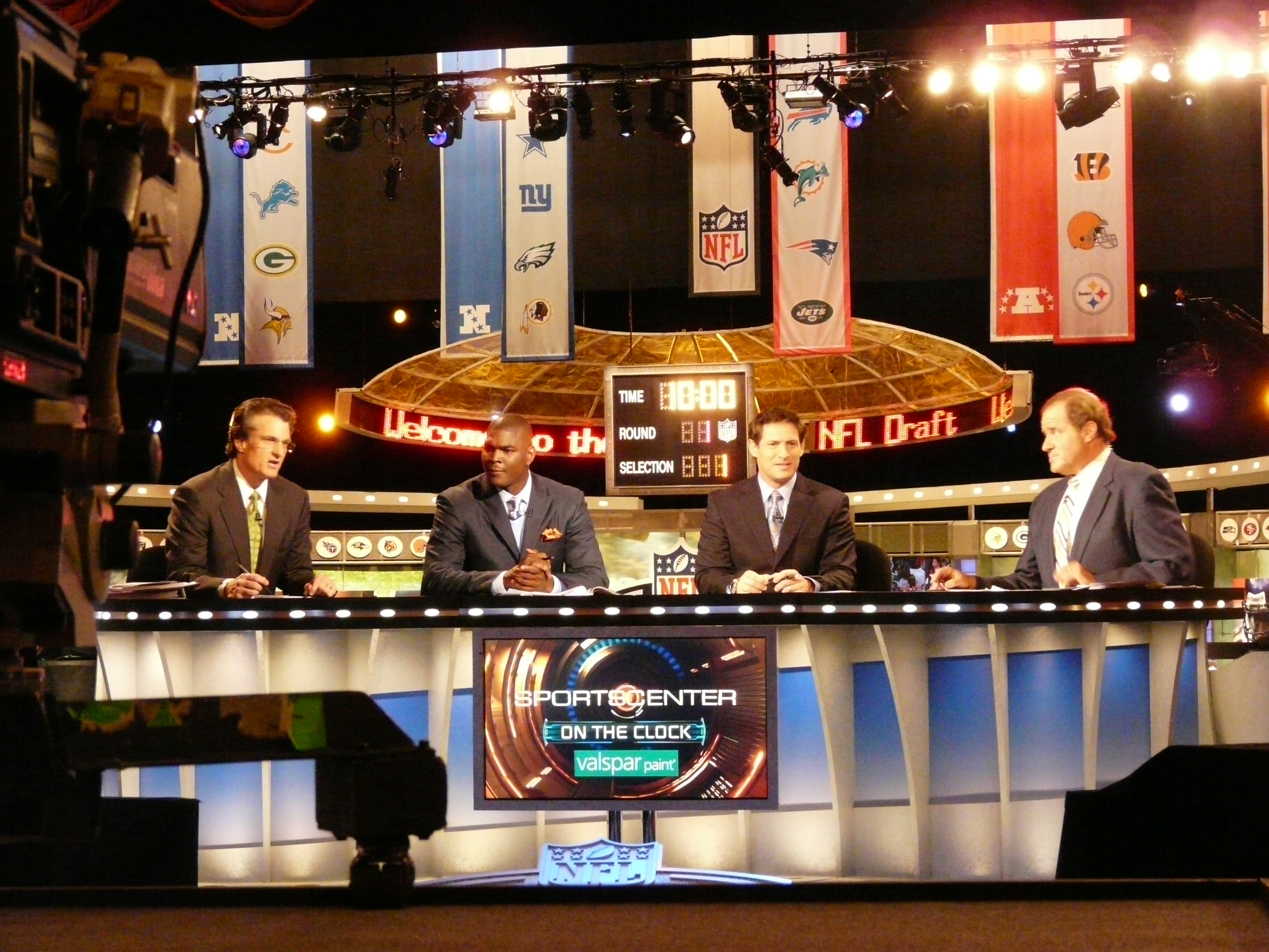 File:2009 ESPN NFL Draft Main Set.jpg - Wikipedia