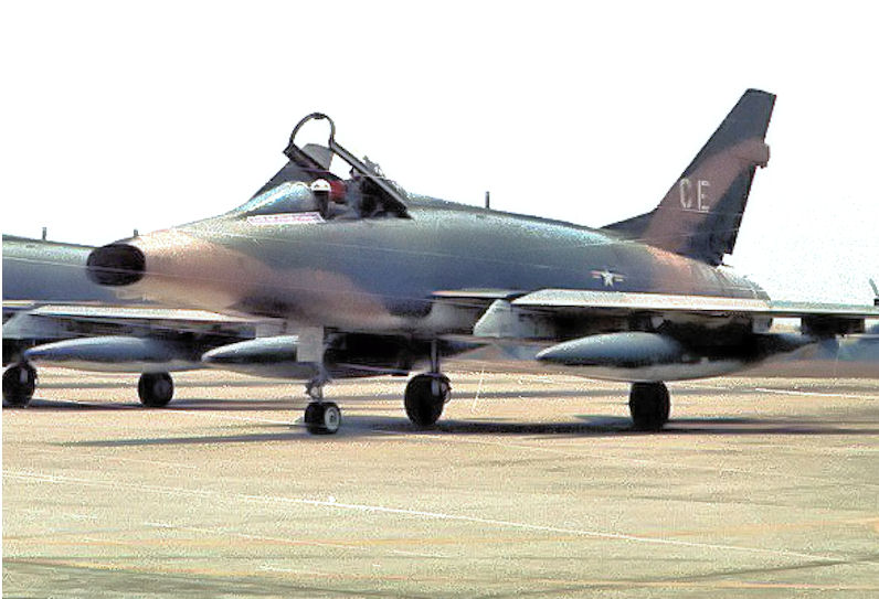 File:510th Tactical Fighter Squadron North American F-100D-90-NA Super Sabre 56-3242 Bien Hoa AB 1968.jpg