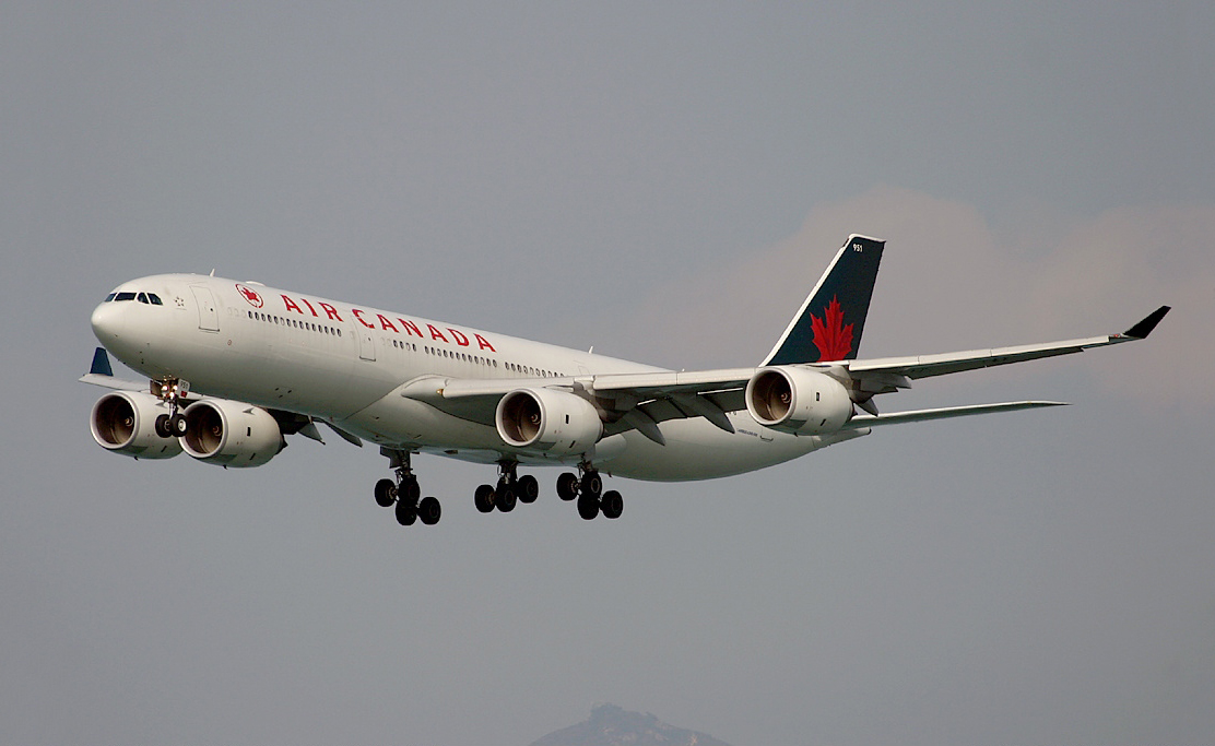 エア カナダ航空 A340-300 - 航空機