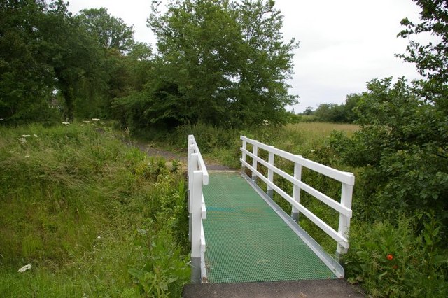 File:Bridge over stream - geograph.org.uk - 460401.jpg