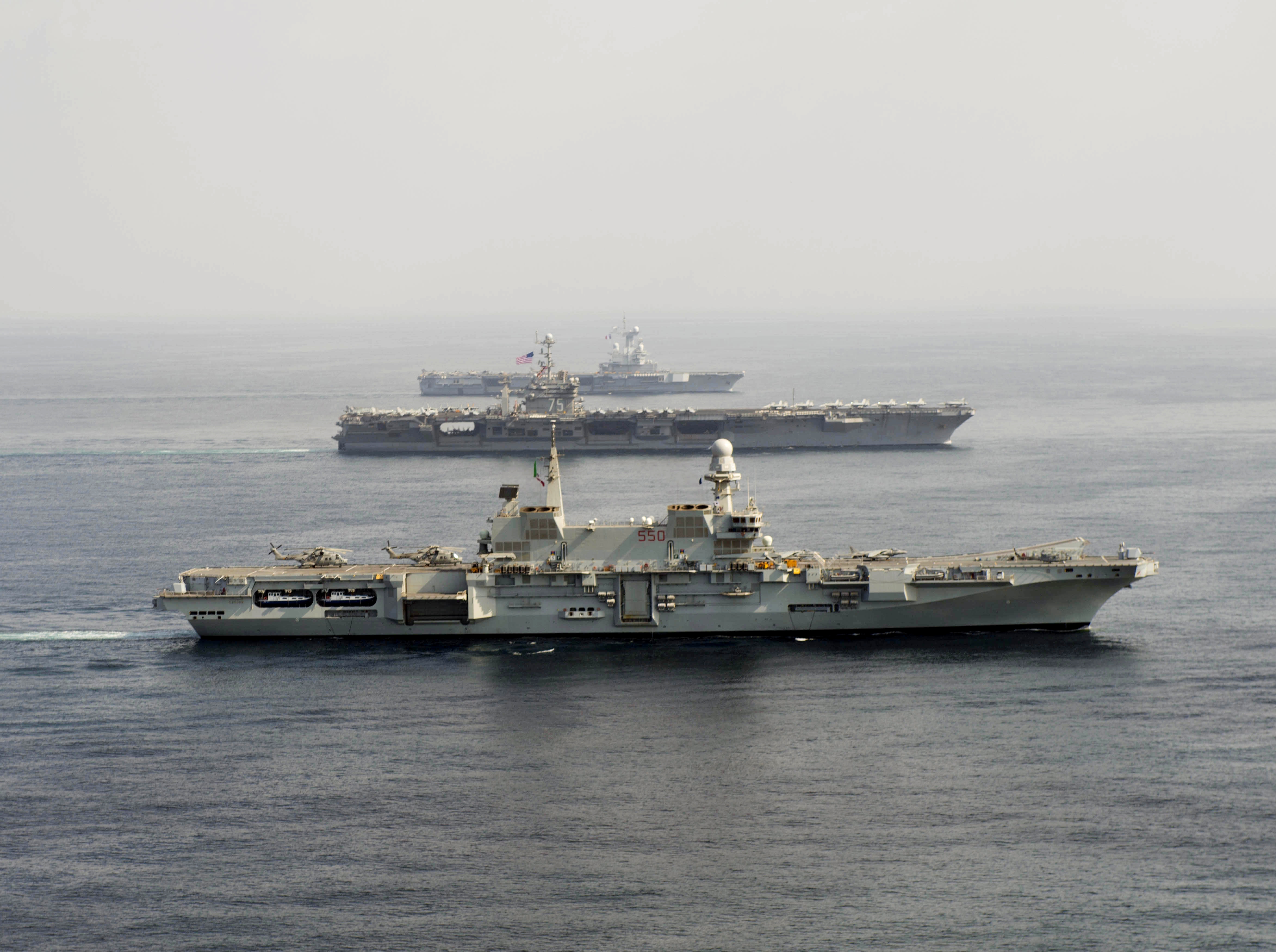 Carriers_Cavour_(550)_-_Harry_S._Truman_(CVN-75)_and_Charles_de_Gaulle_(R91)_underway_in_2013.JPG