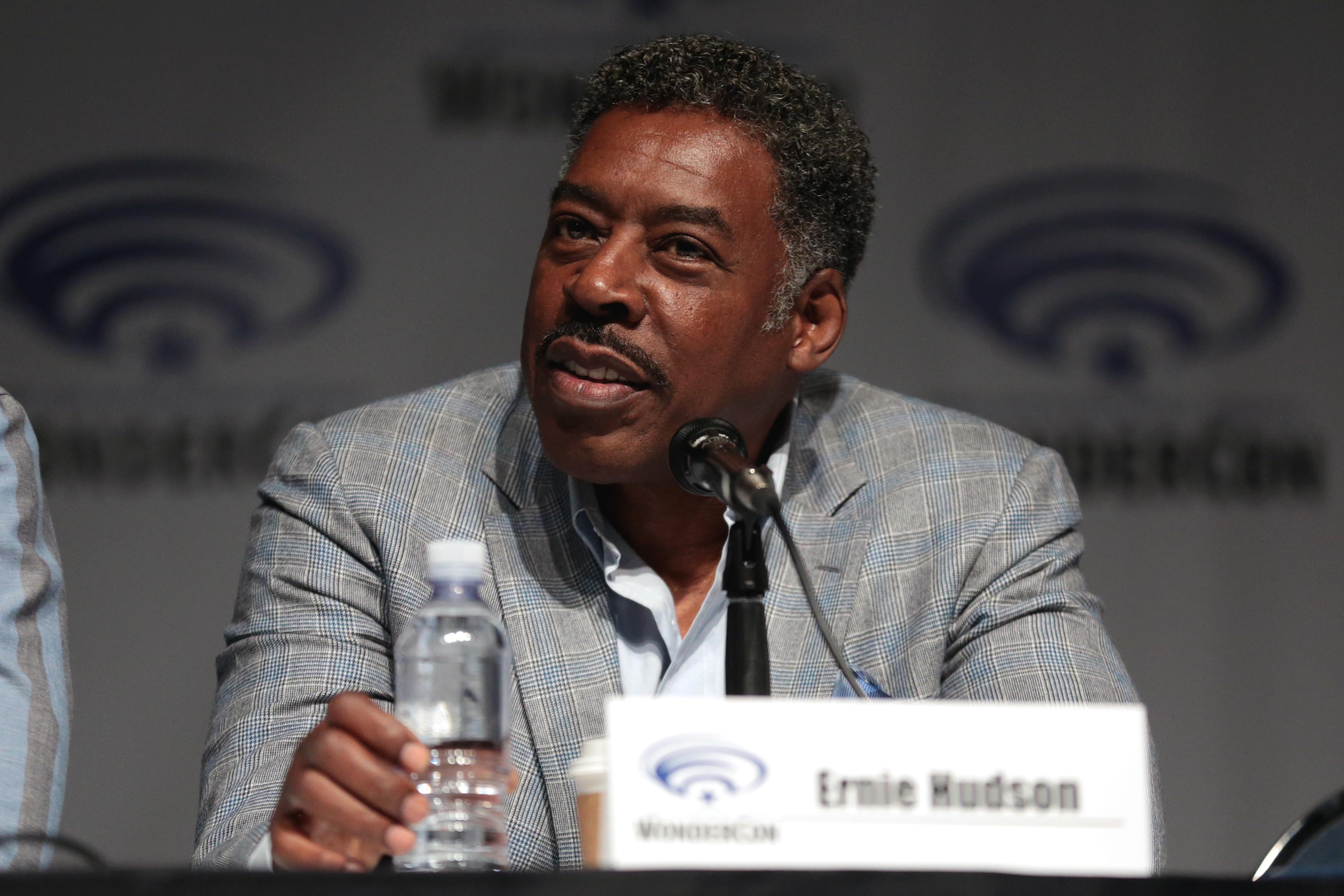 Ernie Hudson (33689448452).jpg. 