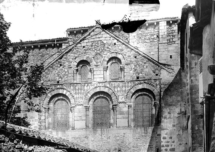 File:Façade sud église Saint-Genès de Thiers.jpg