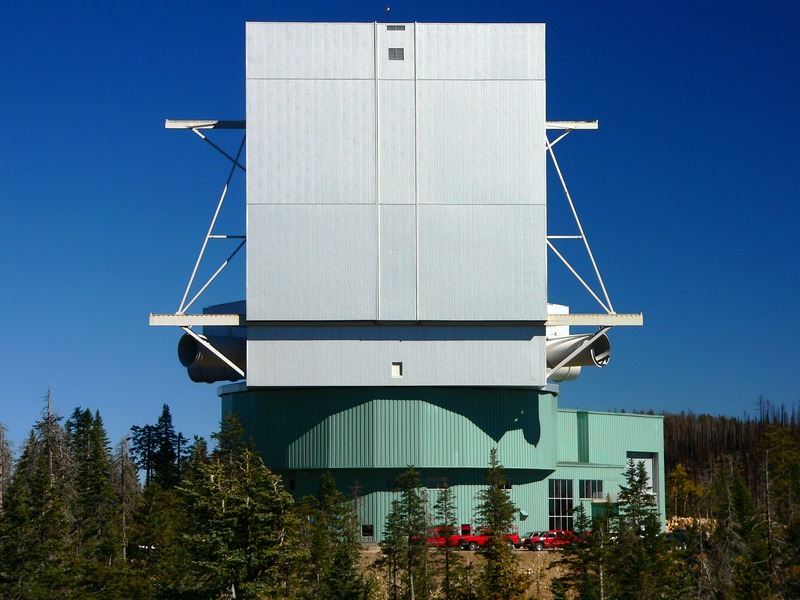 הטלסקופ הבינוקולארי הגדול