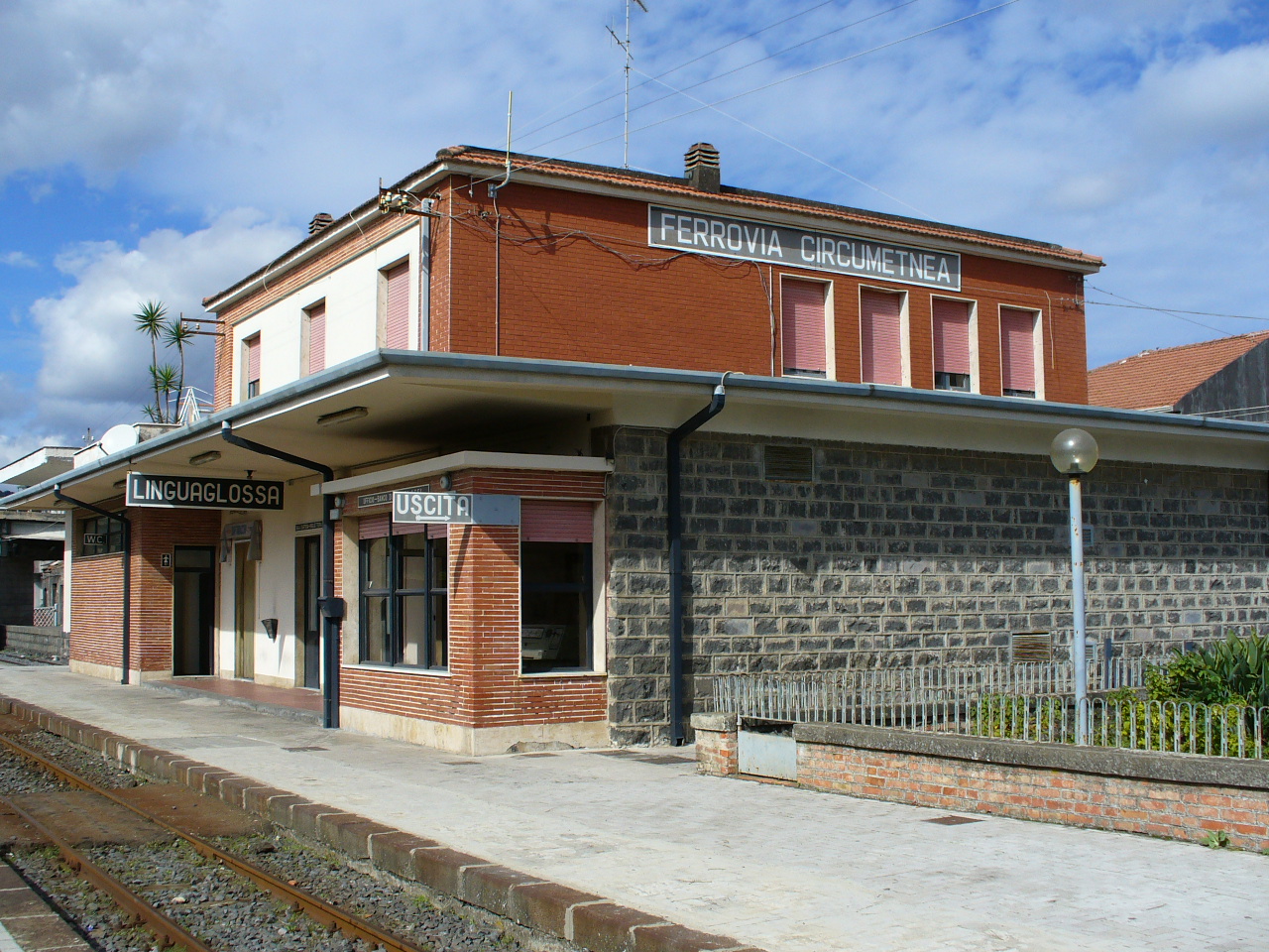 Linguaglossa station