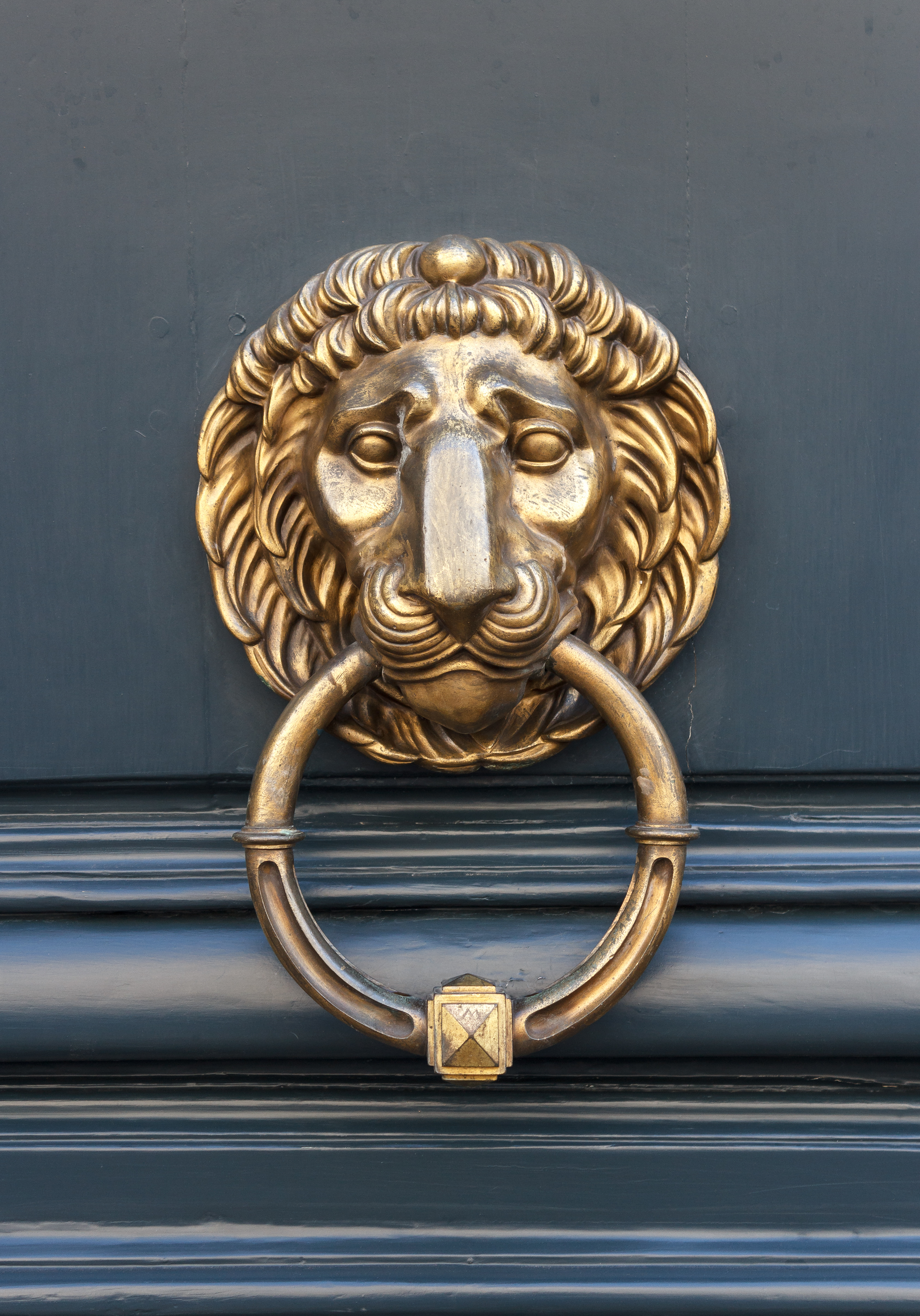 Door knocker - Wikipedia