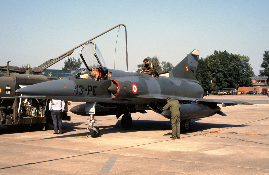 Mirage 5. Mirage 5f. Мираж 5 самолет. Dassault Mirage 5 1967 года.