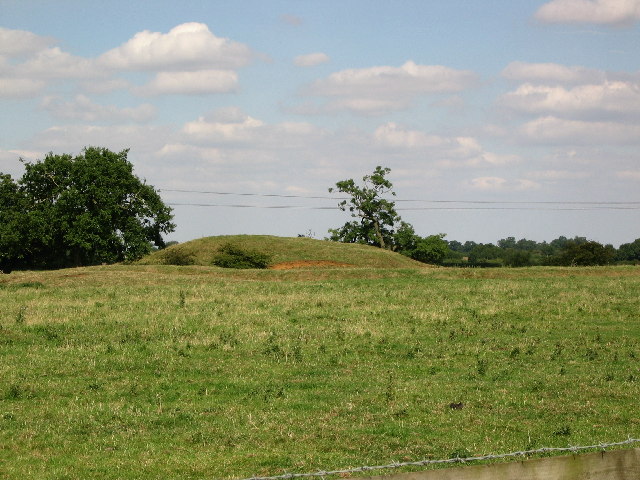 File:Motte Oakham.jpg