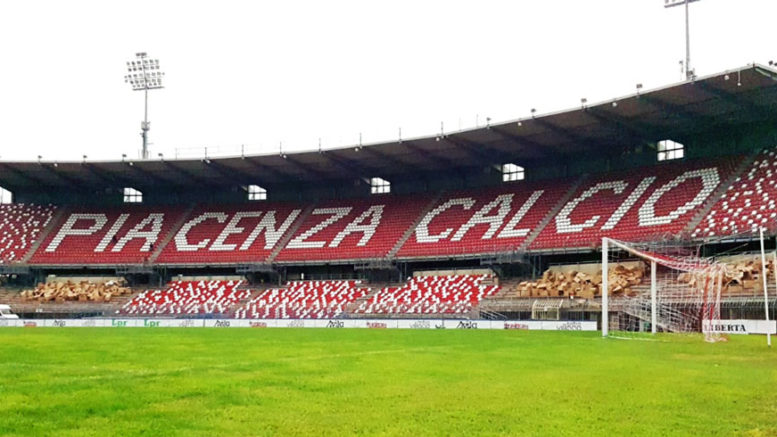 File:Piacenza-Calcio-nuovo-stadio.jpg