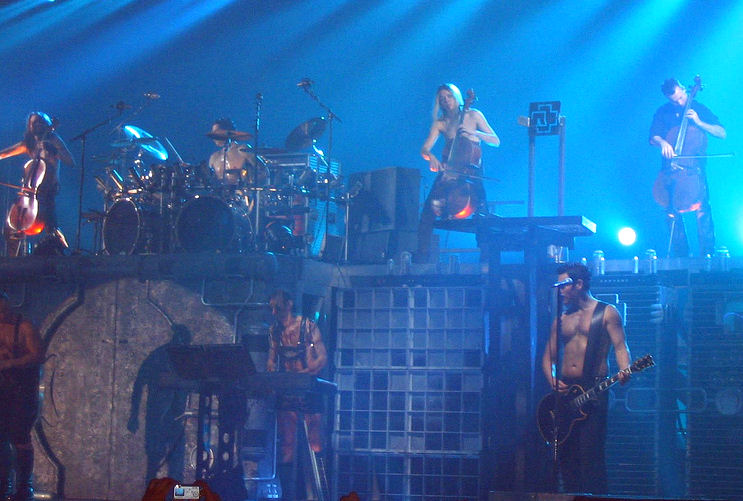 File:Rammstein&Apocalyptica.jpg