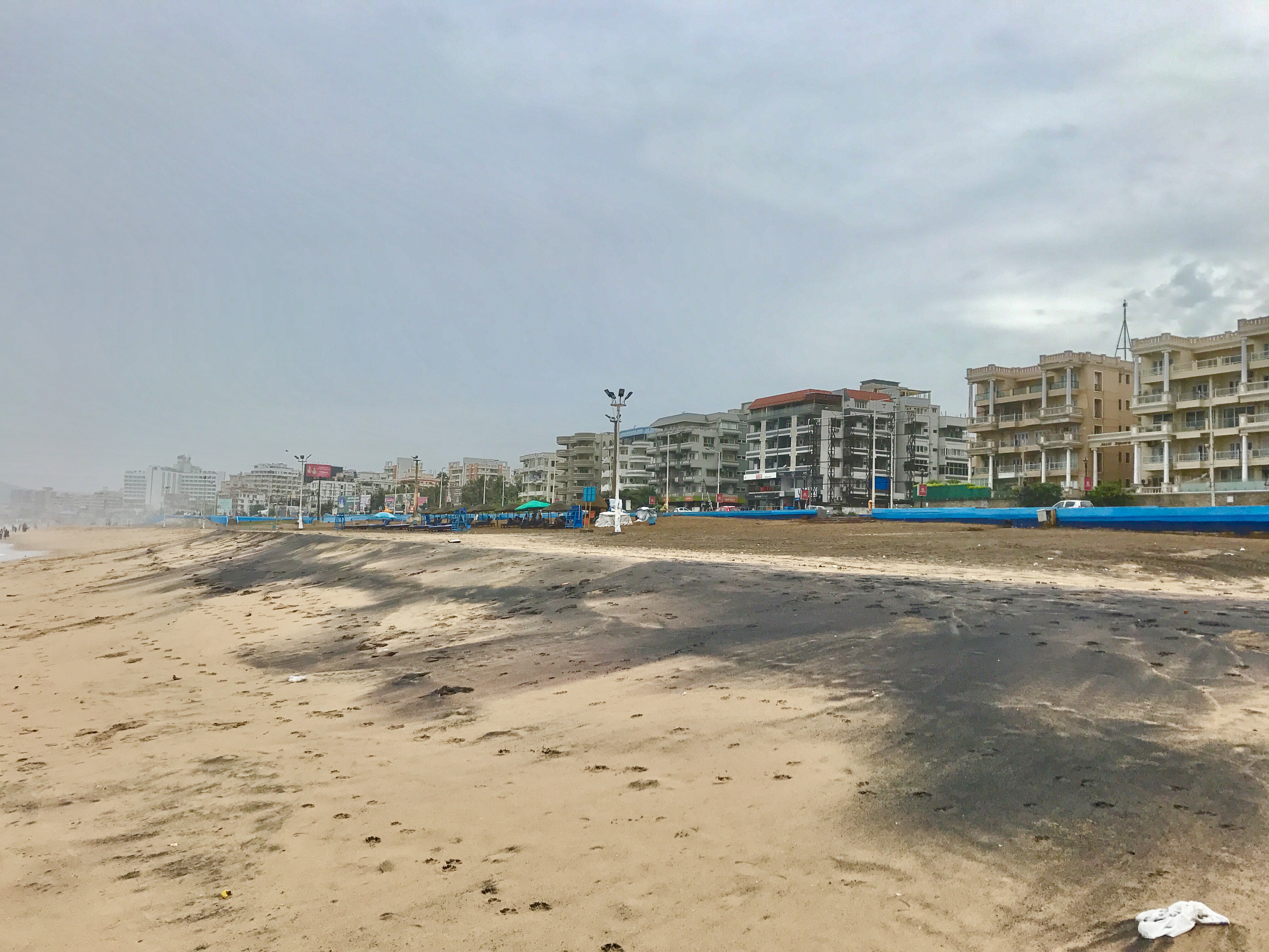 File Residential Buildings Beside Beach Road From Rk Beach Jpg Wikimedia Commons