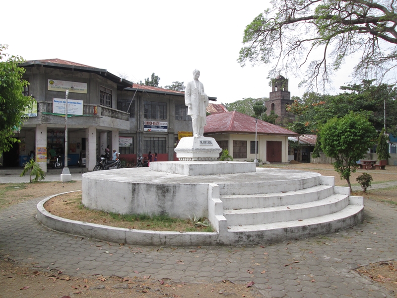 File:Rizal Monument1.JPG