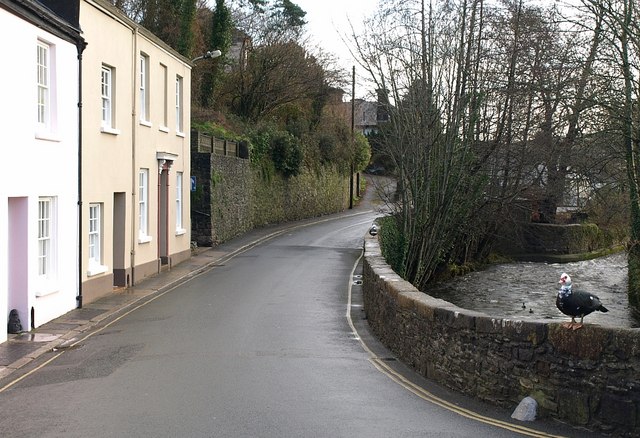 File:Station Road, Buckfastleigh - geograph.org.uk - 1124079.jpg