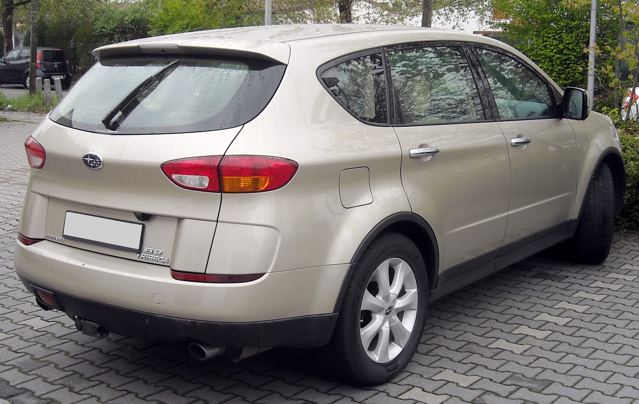 subaru tribeca 
