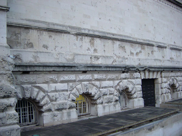 File:Tate Britain Atterbury St 2.jpg