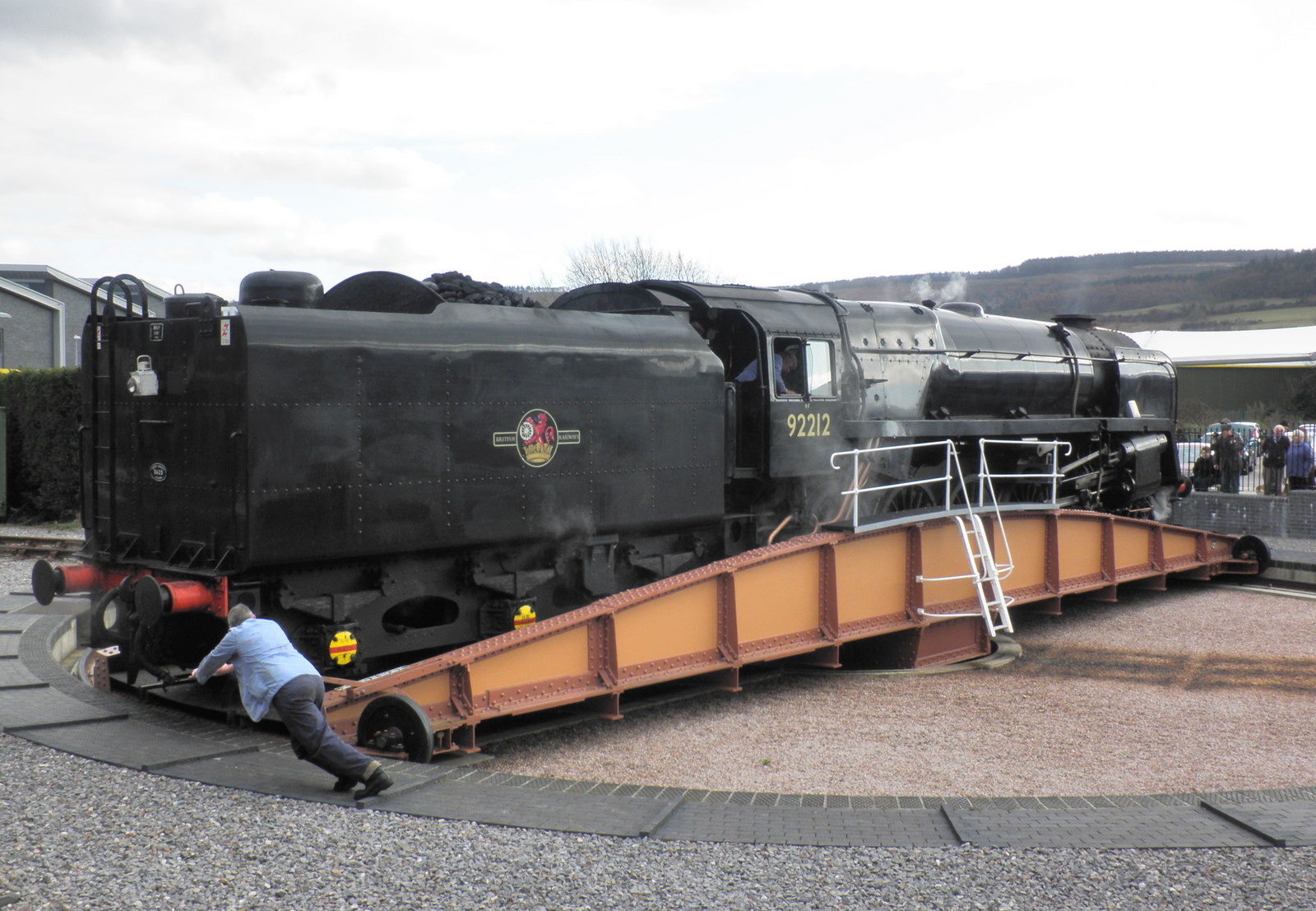 File:The railway turntable at Minehead - geograph.org.uk 