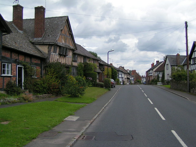 File:West street, Pembridge - geograph.org.uk - 958152.jpg