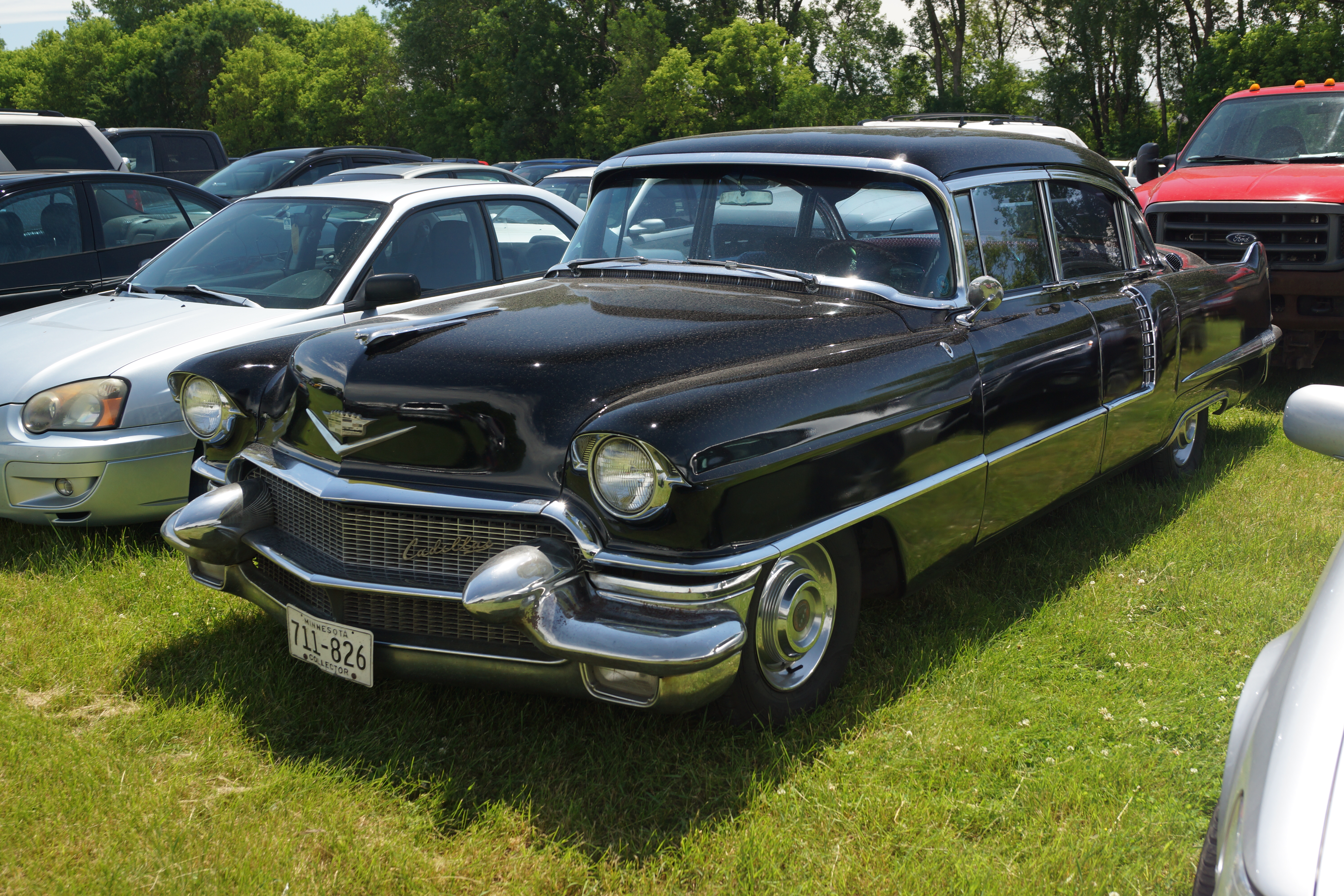 Специальный 60. Cadillac Fleetwood 1956. Cadillac Флитвуд 1956 года. 1956 Cadillac 60 Special. 1956 Cadillac 60 Special такси.