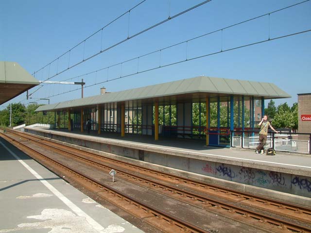 File:2004 Station De Leijens (2).jpg