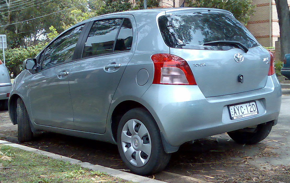 2005 toyota yaris edmunds #1