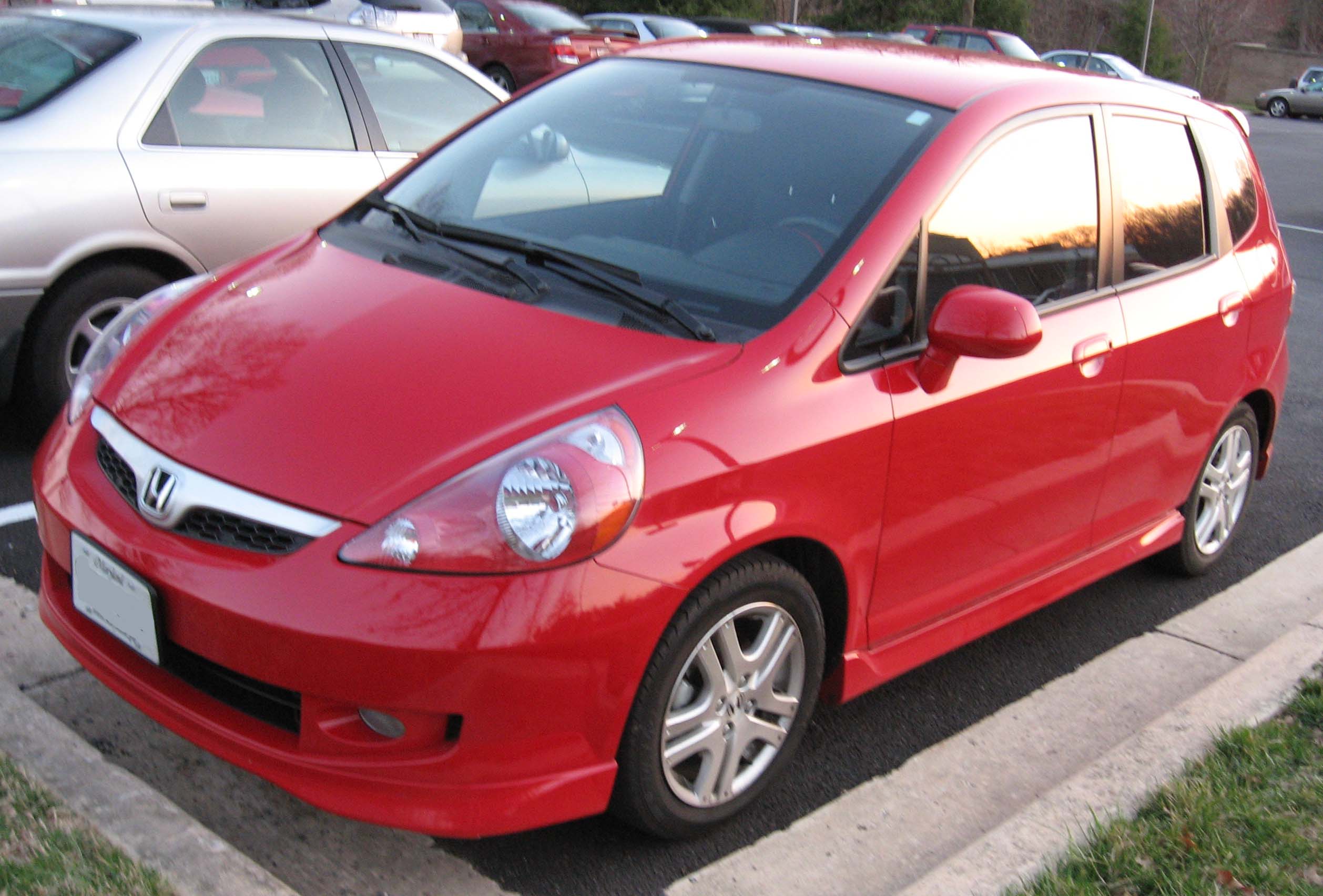 File:2007 Honda Fit Sport.jpg - Wikimedia Commons