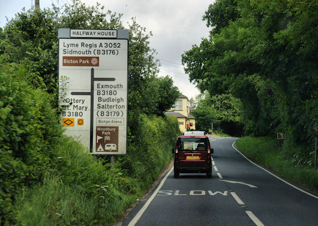 File:A3052 near Halfway House - geograph.org.uk - 1370312.jpg