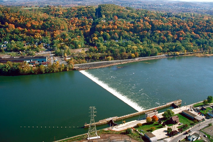 File:Allegheny River Lock and Dam No.4.jpg